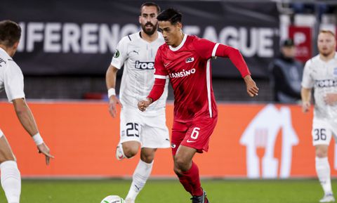 Tijjani Reijnders teleurgesteld na verliespartij AZ in Conference League