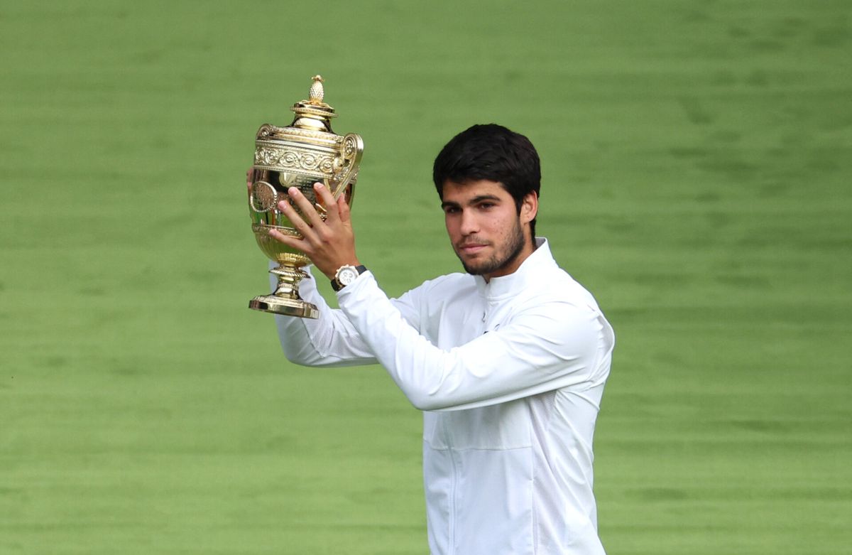 Carlos Alcaraz wint waanzinnige Wimbledon-finale van Novak Djokovic