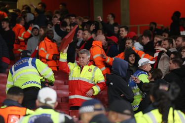 PSV vraagt Arsenal om camerabeelden: 'Zijn teleurgesteld in een kleine groep fans'