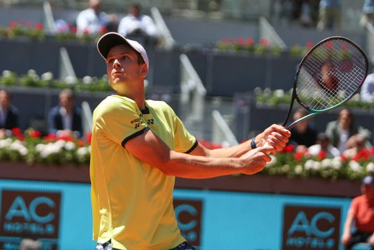 Mooie actie: Hubert Hurkacz doneert 100 euro aan Oekraïne voor elke ace die hij slaat op Wimbledon