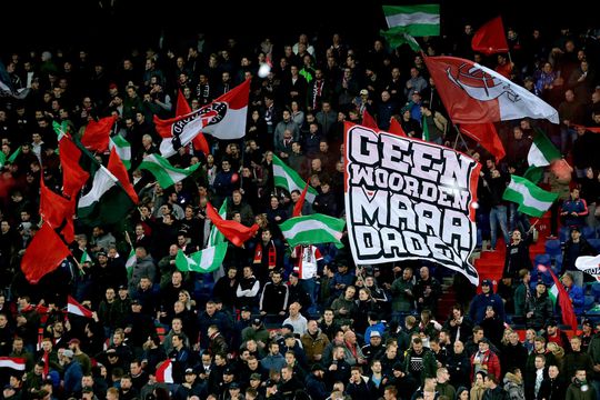 WTF! Stadionverbod van 9 maanden voor Feyenoord-fan die bal teruggooide