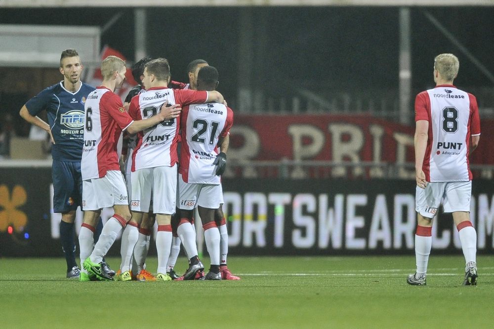 Emmen wint dankzij Danso nipt van Telstar