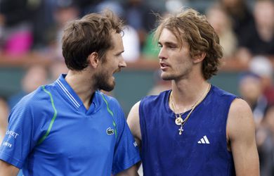 Daniil Medvedev en Alexander Zverev blijven ruzie maken: 'Hij moet in de spiegel kijken'