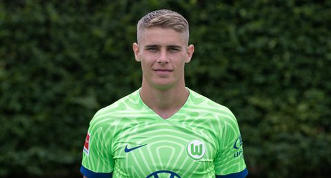 'PSV denkt aan Micky van de Ven voor plekje centraal achterin'