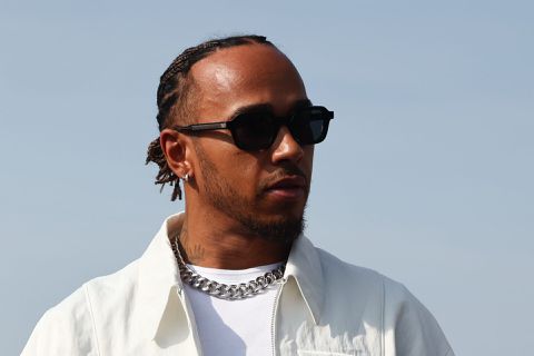 Lewis Hamilton foetert na beslissing Mercedes in Zandvoort: 'Dat was de grootste fout ooit'