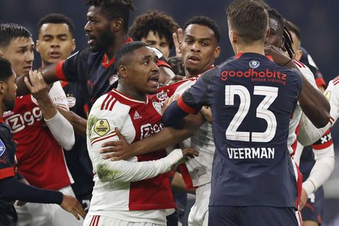 Steven Bergwijn is het eens met de fans na topper tegen PSV: ‘Dit was niet Ajax’