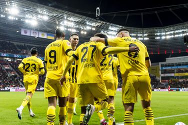 Dortmund doet weer mee aan titelrace in Duitsland na overwinning: Haller voor het eerst in de basis