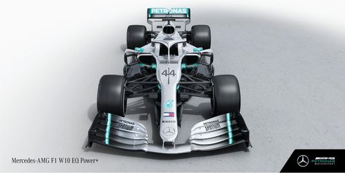 Mercedes onthult spiksplinternieuwe wagen voor komend seizoen