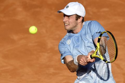 Mag niet! Botic van de Zandschulp overtreedt Roland Garros-kledingregels