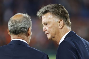 Van Gaal praat bij Op1 openlijk over ziekte en Oranje-selectie: 'Nog nooit meegemaakt'