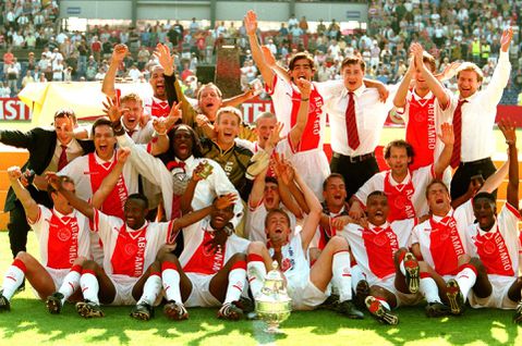 Een duik in de geschiedenisboeken: zo verliepen de eerdere bekerfinales tussen PSV en Ajax