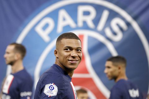 Kylian Mbappé weigert deel te nemen aan fotoshoot bij Franse elftal