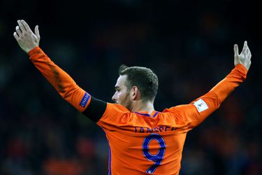 'Vincent Janssen is niet gebeld en kan dus koffers voor WK gaan pakken'