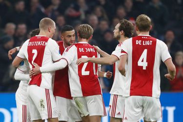 Ajax zet de trein na Heerenveen en Feyenoord weer op de rails tegen VVV-Venlo