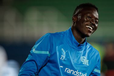 Olympique Marseille mag jaar lang geen spelers kopen door wegkapen van Pape Gueye