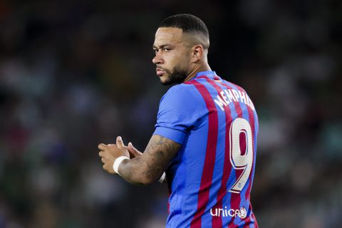 Barcelona pakt rugnummer 9 af van Depay en geeft het aan Lewandowski: 'Memphis begrijpt het'