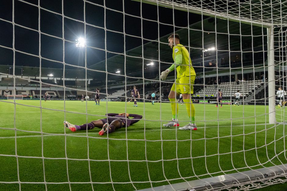 'Kwart van profvoetballers in Nederland is niet gevaccineerd'