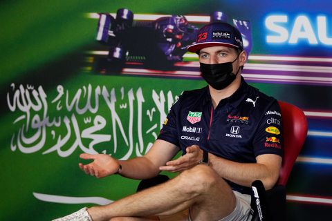 Amnesty stuurde brief naar Max Verstappen, nog geen reactie: 'Spreek je uit in Jeddah, Max!'