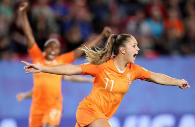Martens over dé penalty: 'Ik vroeg aan Sherida of ik hem mocht nemen'