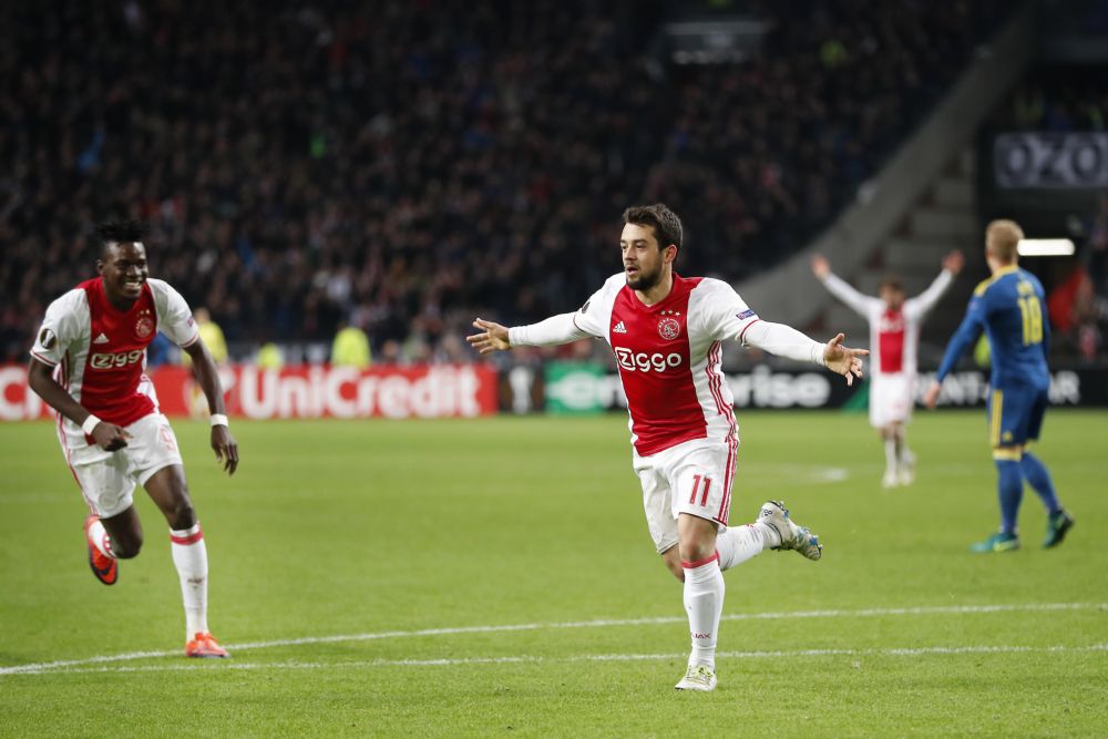 Ajax overwintert in Europa League na wake-up-call Guidetti