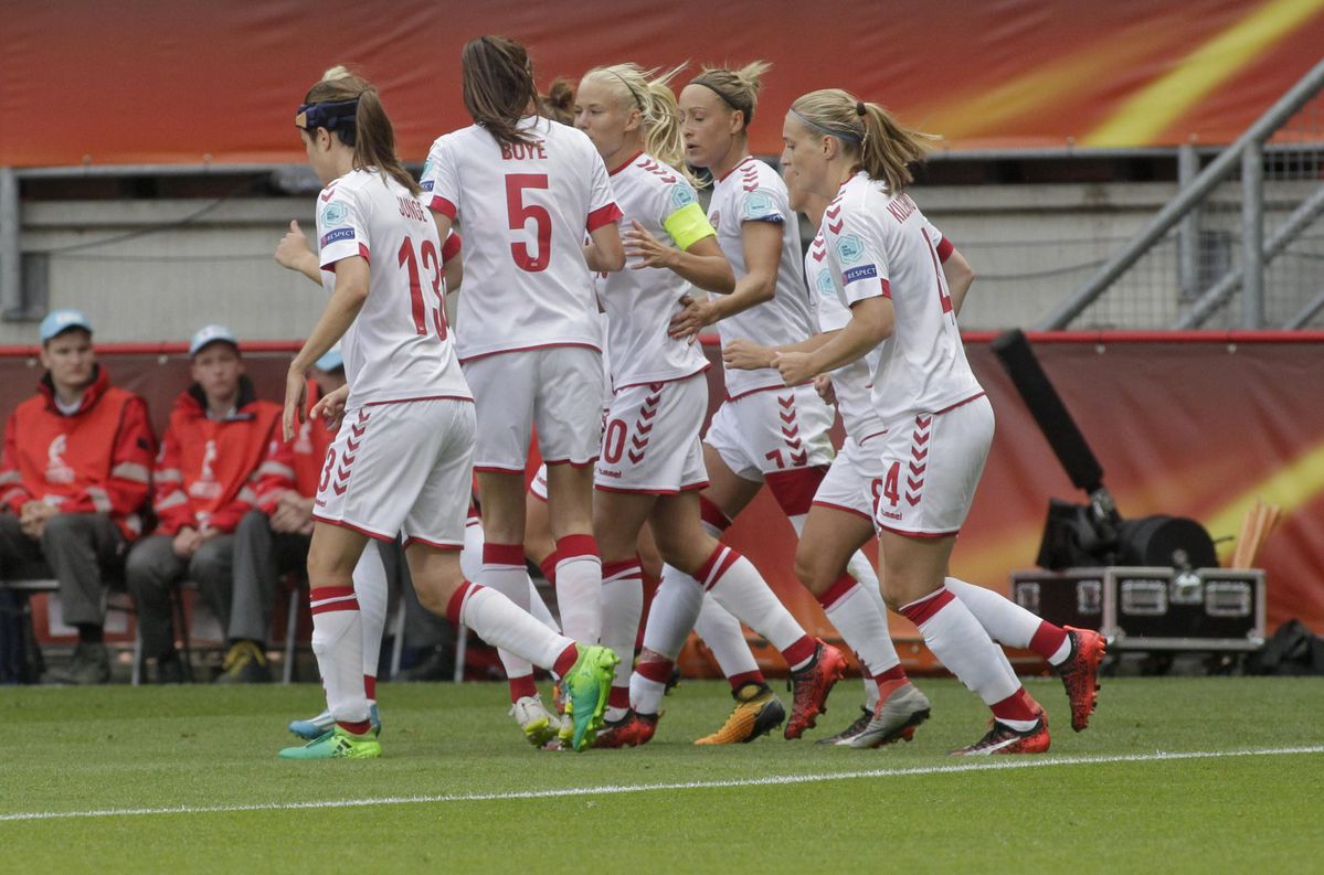 Deense voetbalsters maken nog steeds ruzie: WK-kwalificatieduel afgelast