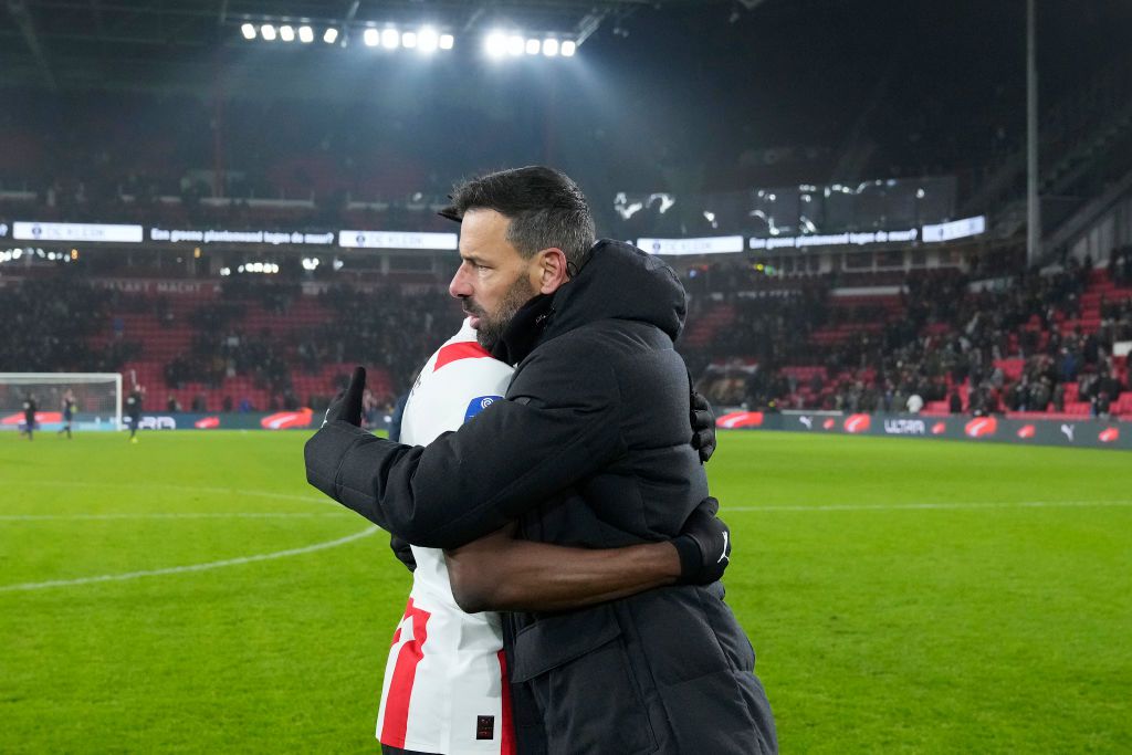 Ruud van Nistelrooij geeft aan op welke positie PSV nog versterking zoekt: 'Hebben we toch nodig'