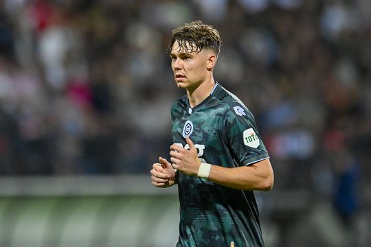 'Mark-Jan Fledderus hapt toch toe: boze Strand Larsen alsnog voor recordtransfer naar Celta'