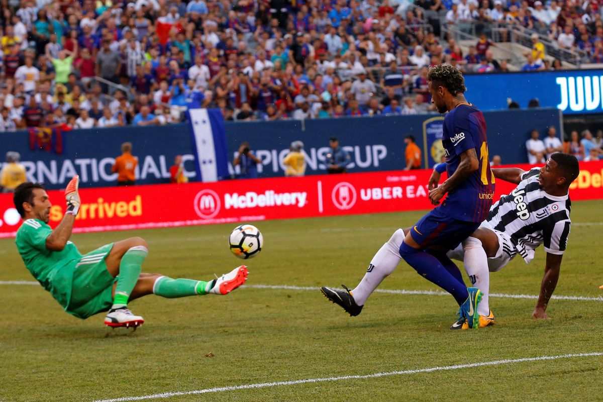 Barcelona verslaat Juventus in oefenduel met 2 goals van Neymar