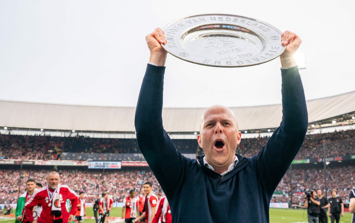 Arne Slot vol vertrouwen na titel Feyenoord: "Het gaat hierna alleen nog maar makkelijker worden"
