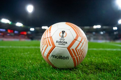 Ajax en PSV spelen in de tussenronde van de Europa League ook om deze bonus