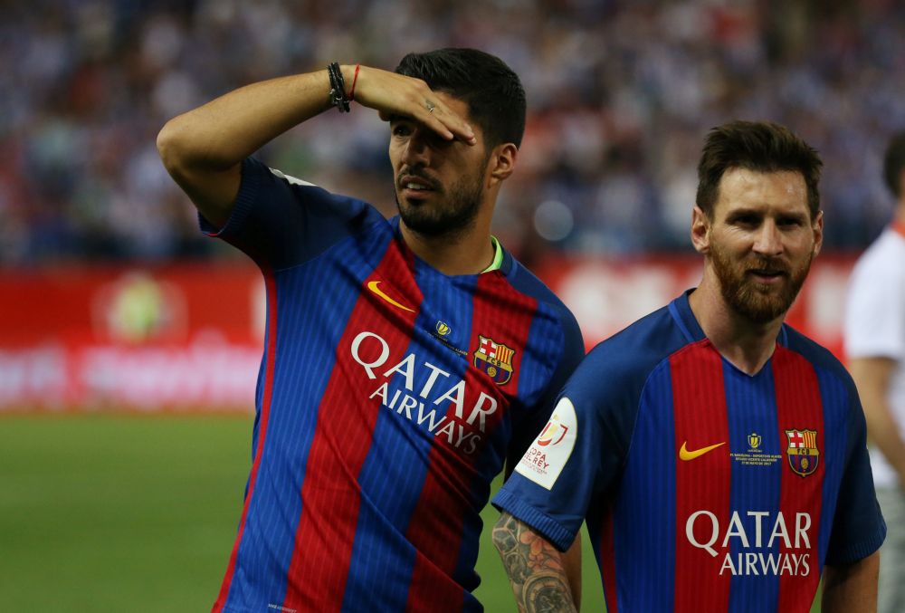 Messi en Suárez vermaken zich uitstekend bij David Guetta... (video)