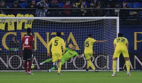 Spaanse kranten zien fraaie ‘tulpenduels’ tussen ‘ontketende’ Danjuma en teruggekeerde Cillessen