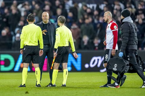 Arne Slot baalt gigantisch: 'Die gelijkmaker had nooit mogen tellen'