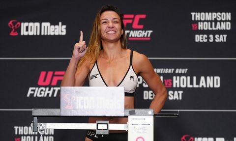 UFC-vechtster Amanda Ribas snapt OnlyFans niet: 'Ik stop, want ik houd niet van sexy foto's'