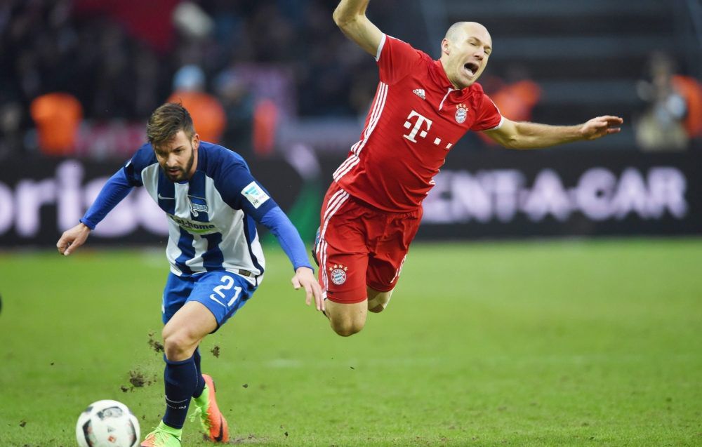 Bayern redt in 96e minuut een punt tegen Hertha (video)