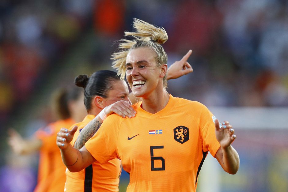Jill Roord trots op Leeuwinnen na dramatische 1e helft: 'Hier kunnen we op verder bouwen'