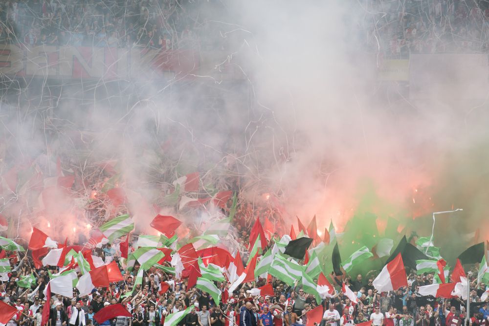 Au! Feyenoord-fan is hand kwijt na vieren landskampioenschap