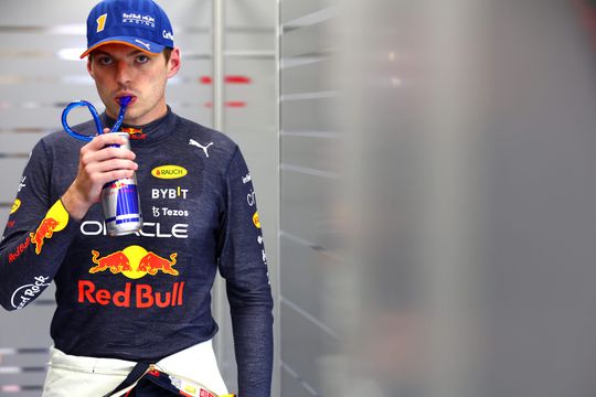 Max Verstappen moet op het matje komen voor mogelijk nieuwe gridstraf