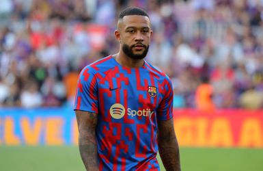 Barcelona-spelers dragen OVO-logo van rapper Drake op het shirt in El Clásico