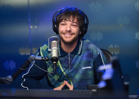 📸 | Louis Tomlinson (vroeger One Direction) loopt rond in Sparta-truitje