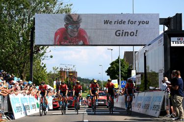 Dood Mäder dreunt door in wielerpeloton: 'We zullen voorzichtiger afdalen in Tour de France'