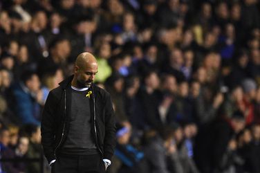 Guardiola aangeklaagd door FA vanwege 'politiek beladen' geel lintje