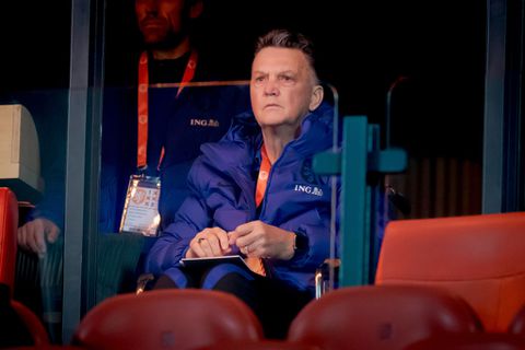 STEM! Voor wie moet bondscoach Louis van Gaal kiezen onder de lat bij Oranje?