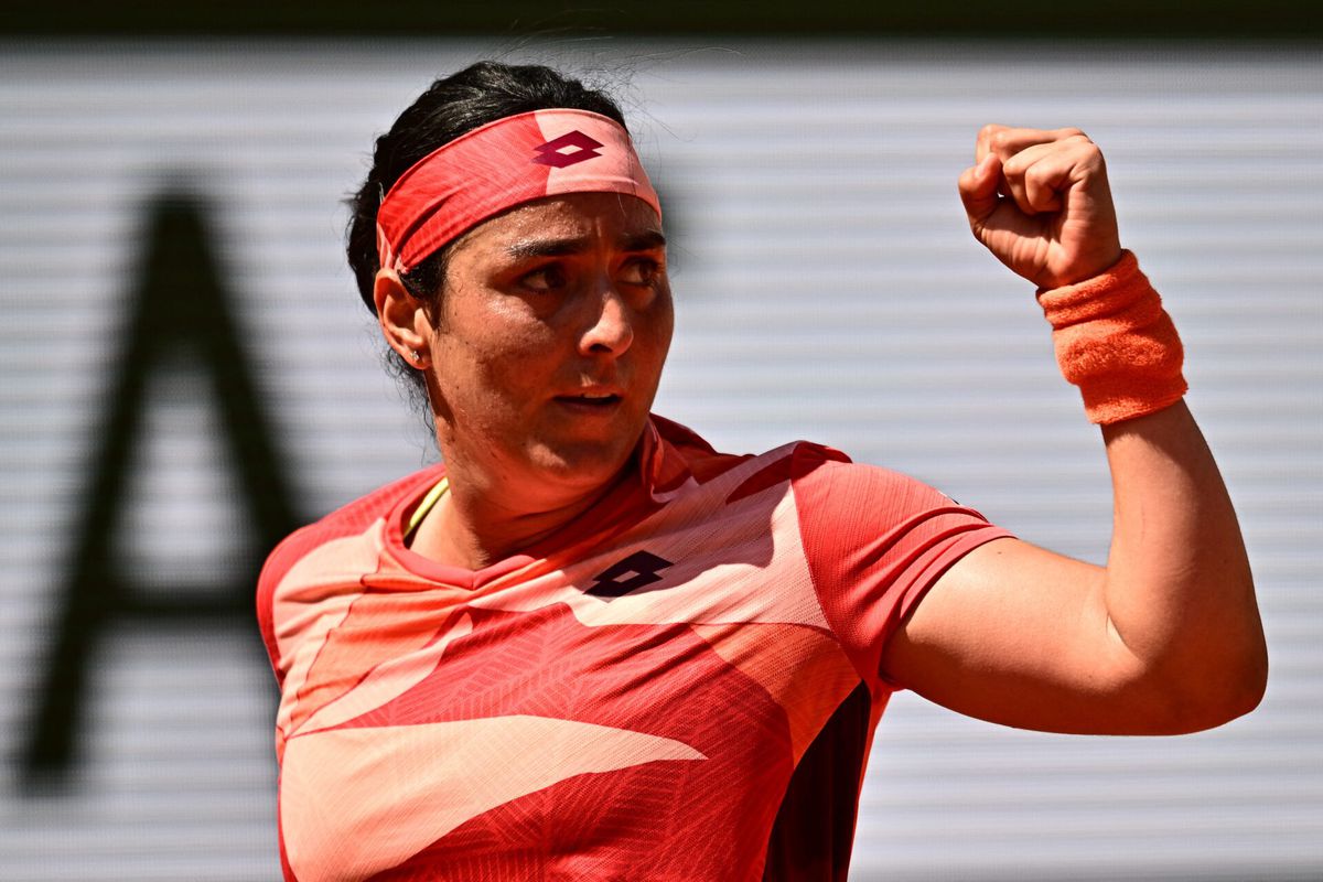 Tunesische tennisster Ons Jabeur knalt door naar kwartfinale Roland Garros