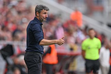 🎥 | Antwerp beloont succescoach Mark van Bommel met nieuw contract