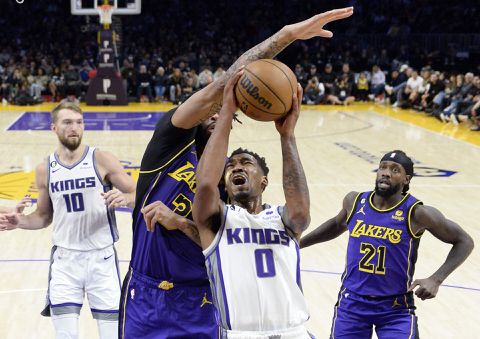 NBA: Lakers geven overwinning cadeau aan Sacramento Kings, Curry steelt de show tegen Cavs