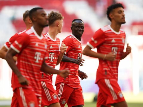 'Bayern München switcht door vertrek van Robert Lewandowski van formatie'