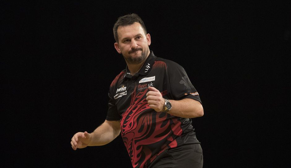 Clayton onwijs blij met zege in Players Championship 10: 'Hopelijk kan ik meer titels winnen'