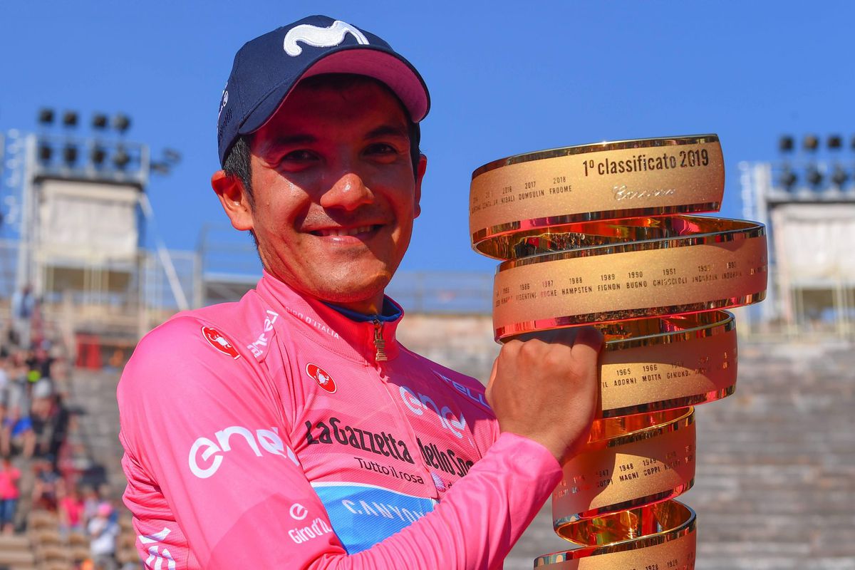 Deelname Richard Carapaz aan Vuelta onzeker na flinke valpartij