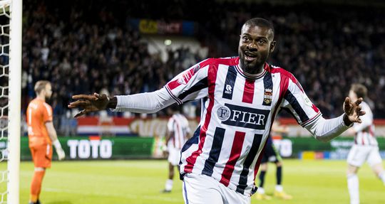 🎥 | Willem II-speler Jeremy Bokila doet broek uit na zijn goal